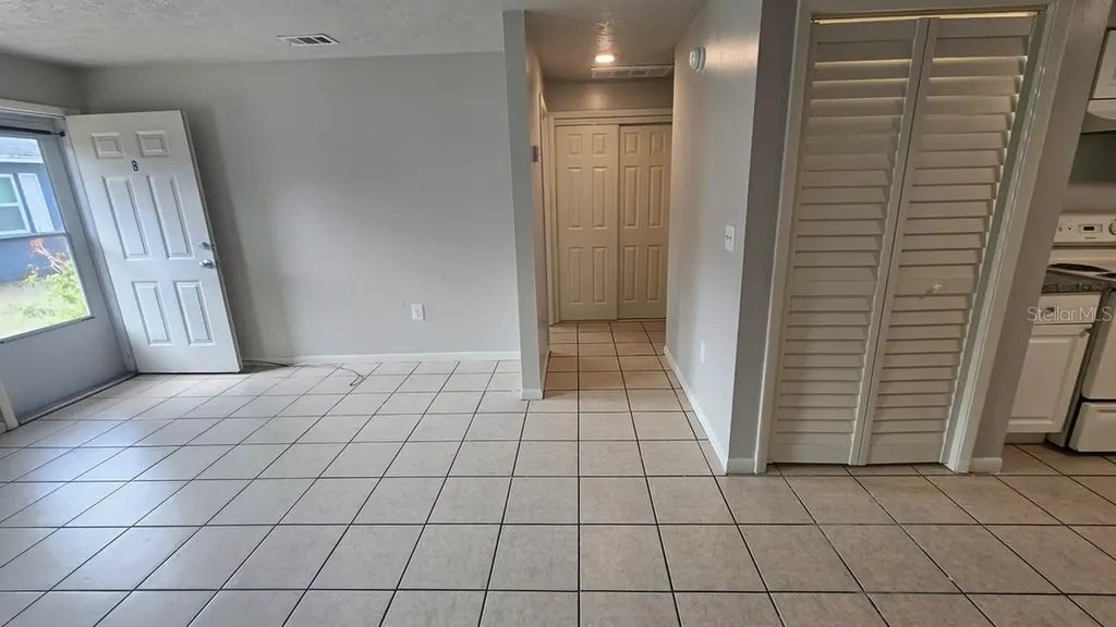 10405 N Jasmine Avenue Tampa FL 33612