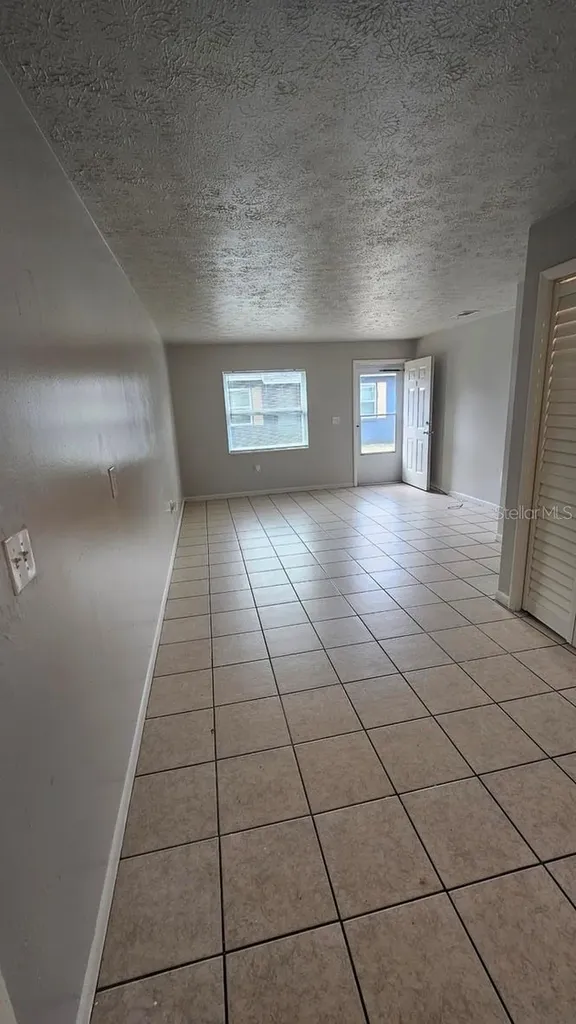 10405 N Jasmine Avenue Tampa FL 33612