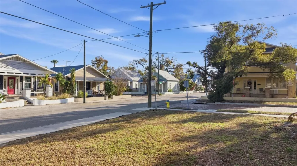 2616 N 19th Street Tampa FL 33605