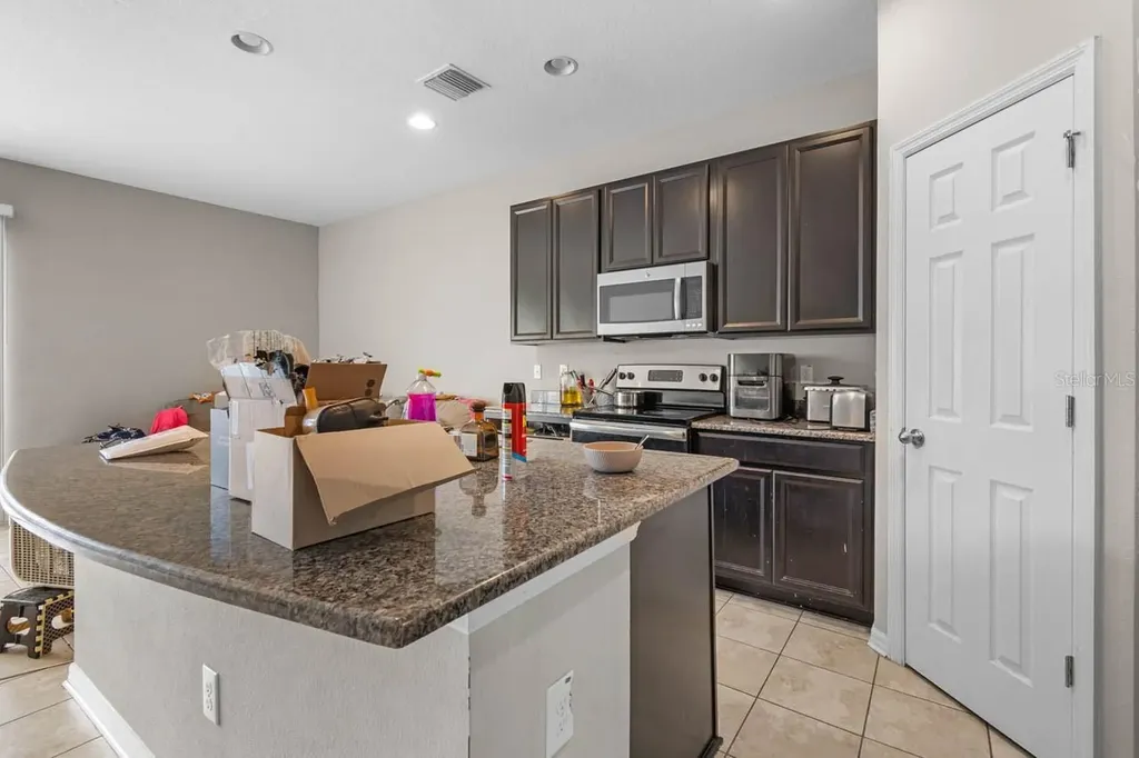 7060 Towne Lake Road Riverview FL 33578