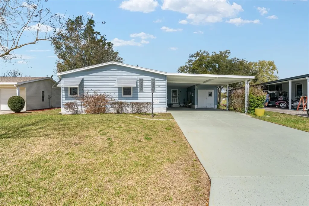 1717 Lilly Lane The Villages FL 32159