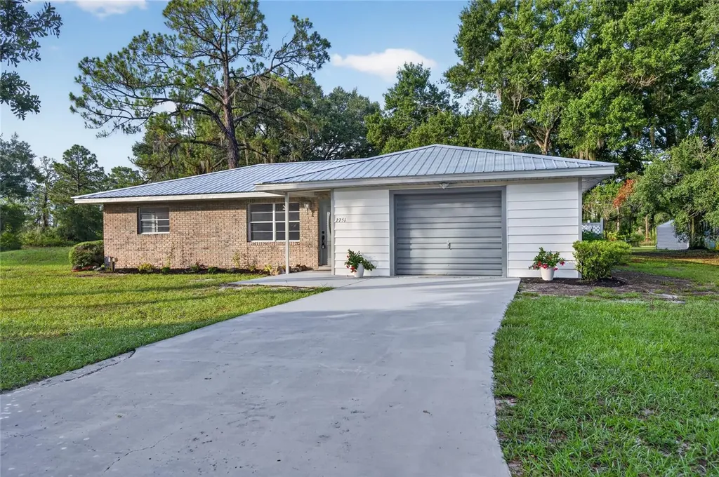 2751 Park Avenue Indian Lake Estates FL 33855
