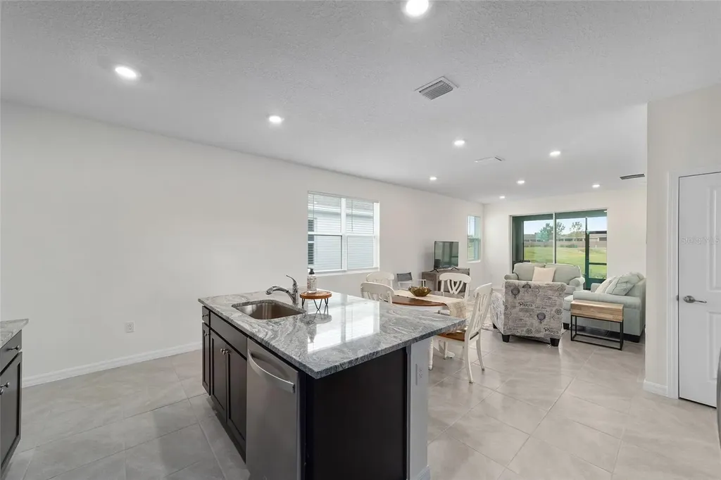 4110 NW 44 Circle Ocala FL 34482