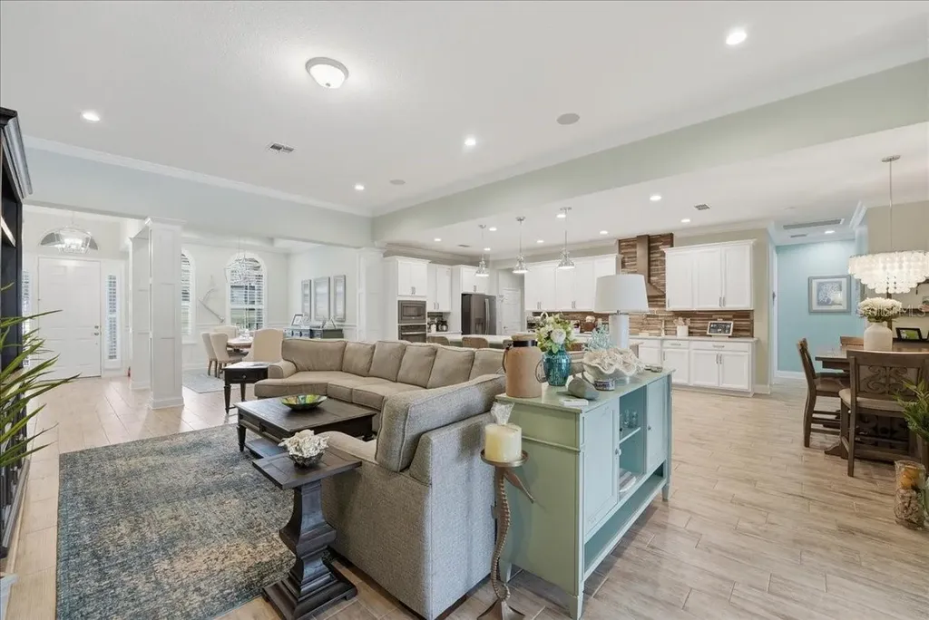 688 Fosters Grove Loop Oviedo FL 32765