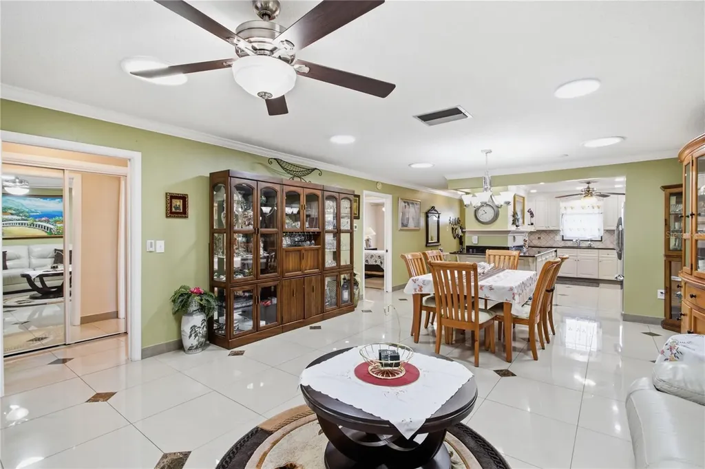 1636 S Lake Avenue Clearwater FL 33756