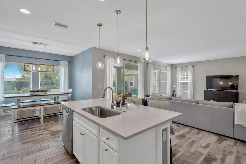 6457 Seasound Drive Apollo Beach FL 33572