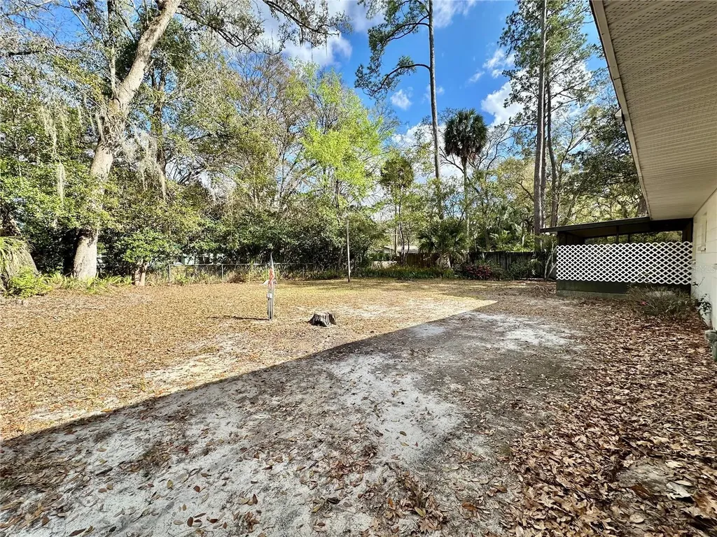 1629 NW 40th Terrace Gainesville FL 32605