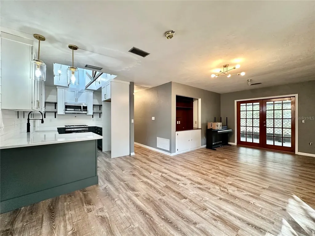 1629 NW 40th Terrace Gainesville FL 32605
