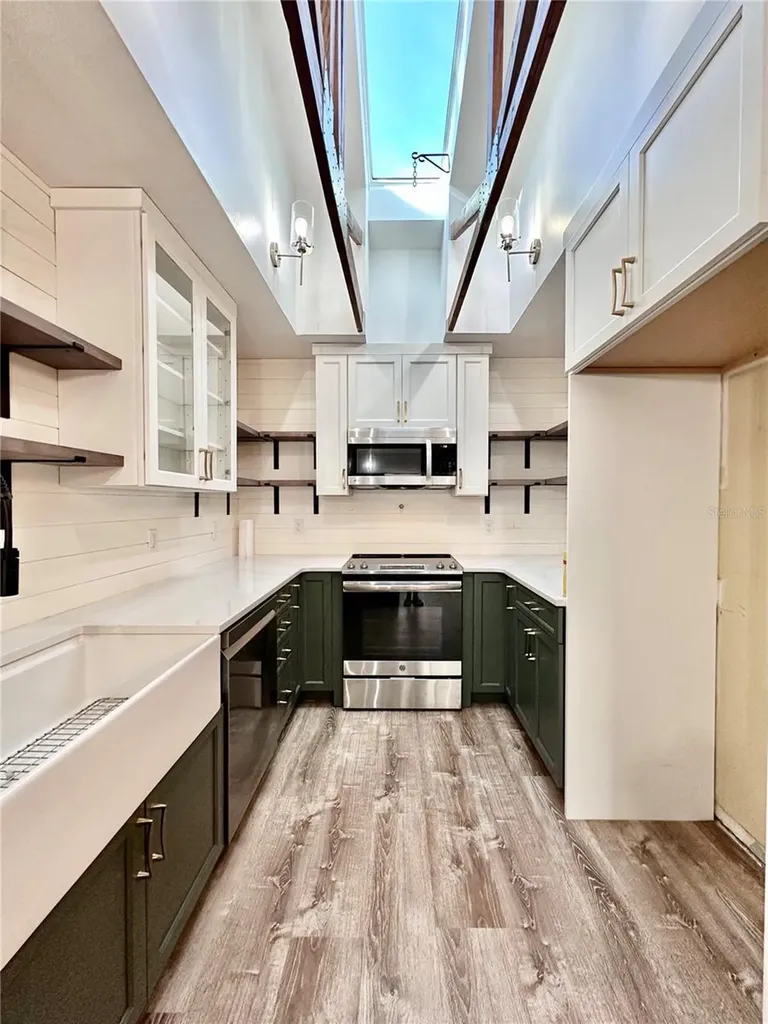 1629 NW 40th Terrace Gainesville FL 32605