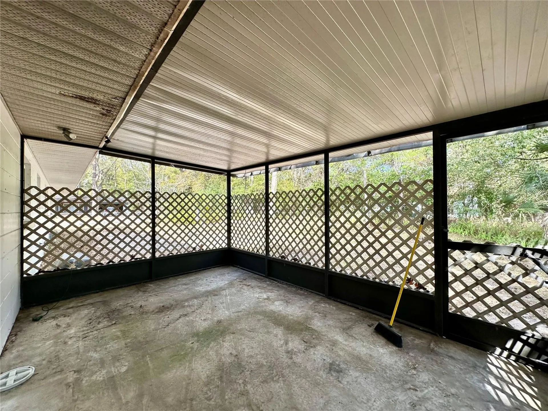 1629 NW 40th Terrace Gainesville FL 32605