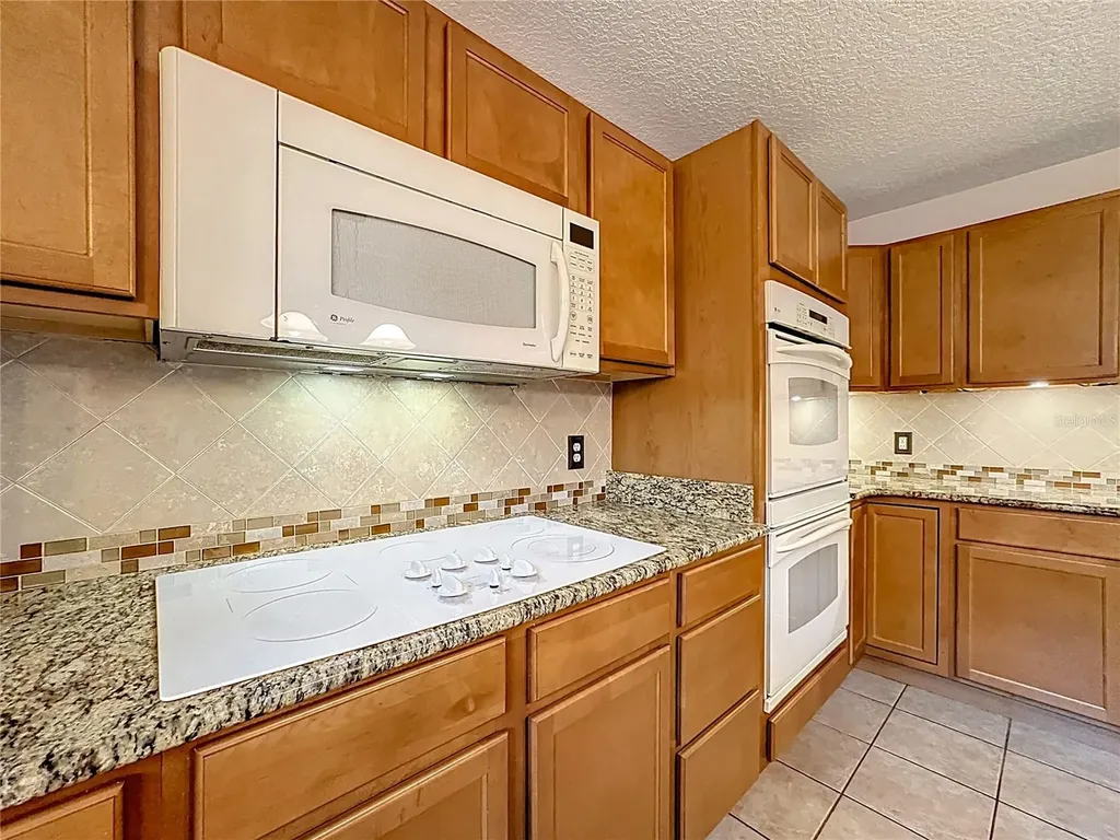 313 Azores Place Groveland FL 34736
