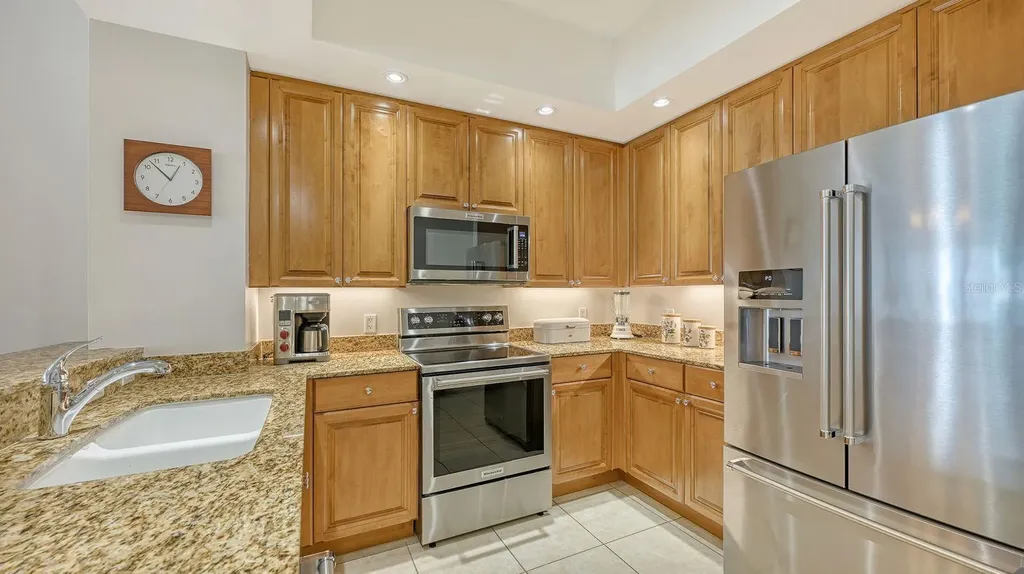 100 Central Avenue Sarasota FL 34236