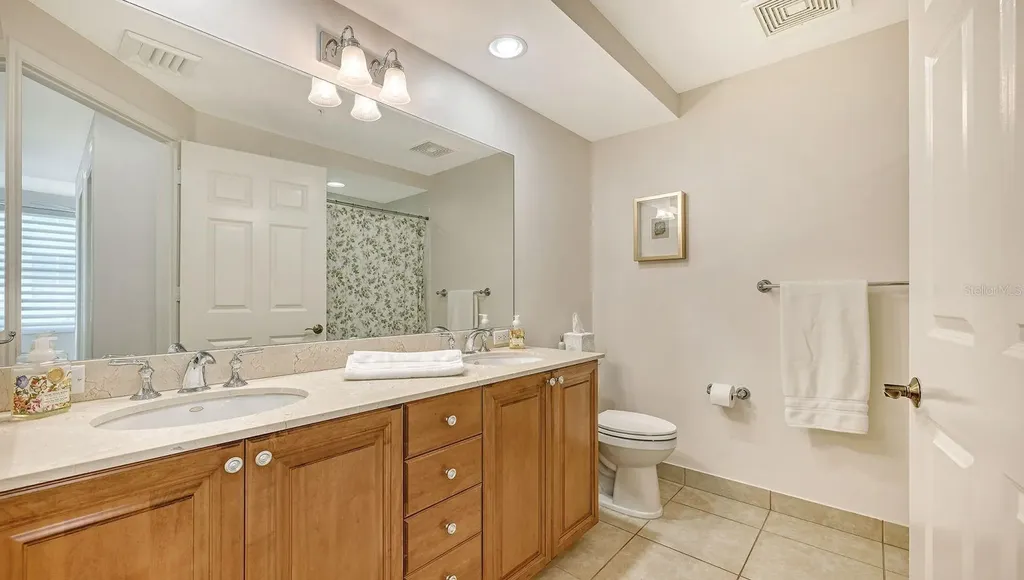 100 Central Avenue Sarasota FL 34236