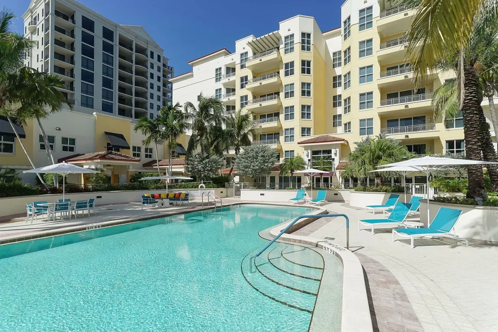 100 Central Avenue Sarasota FL 34236