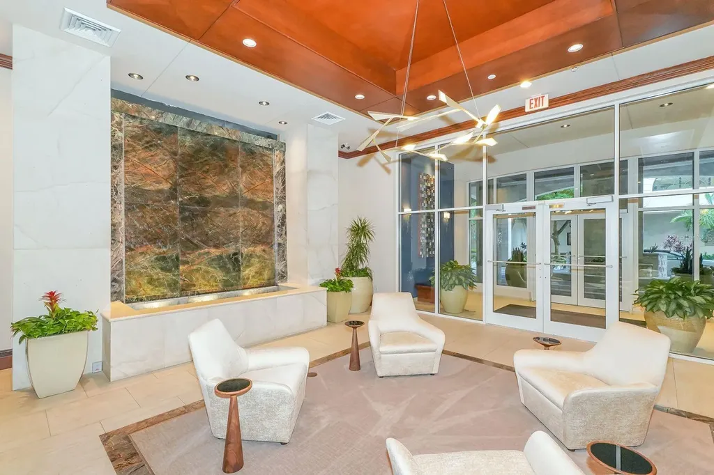 100 Central Avenue Sarasota FL 34236
