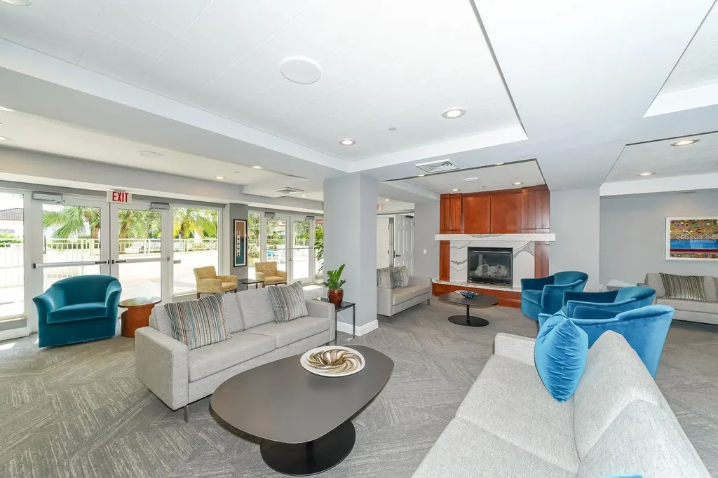 100 Central Avenue Sarasota FL 34236
