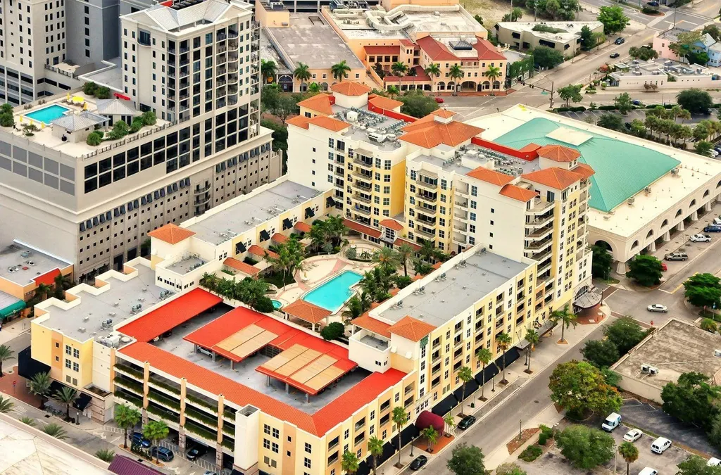 100 Central Avenue Sarasota FL 34236