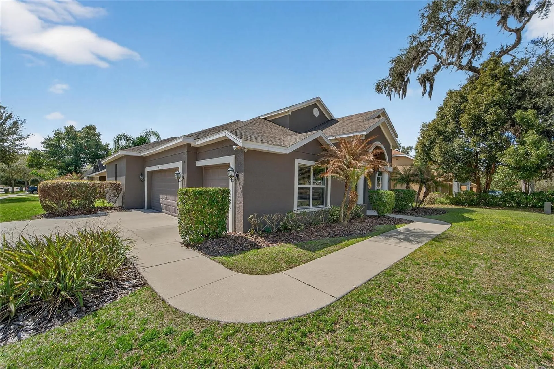 627 Limona Woods Drive Brandon FL 33510