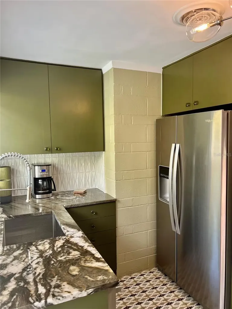 836 Mayfair Circle Orlando FL 32803