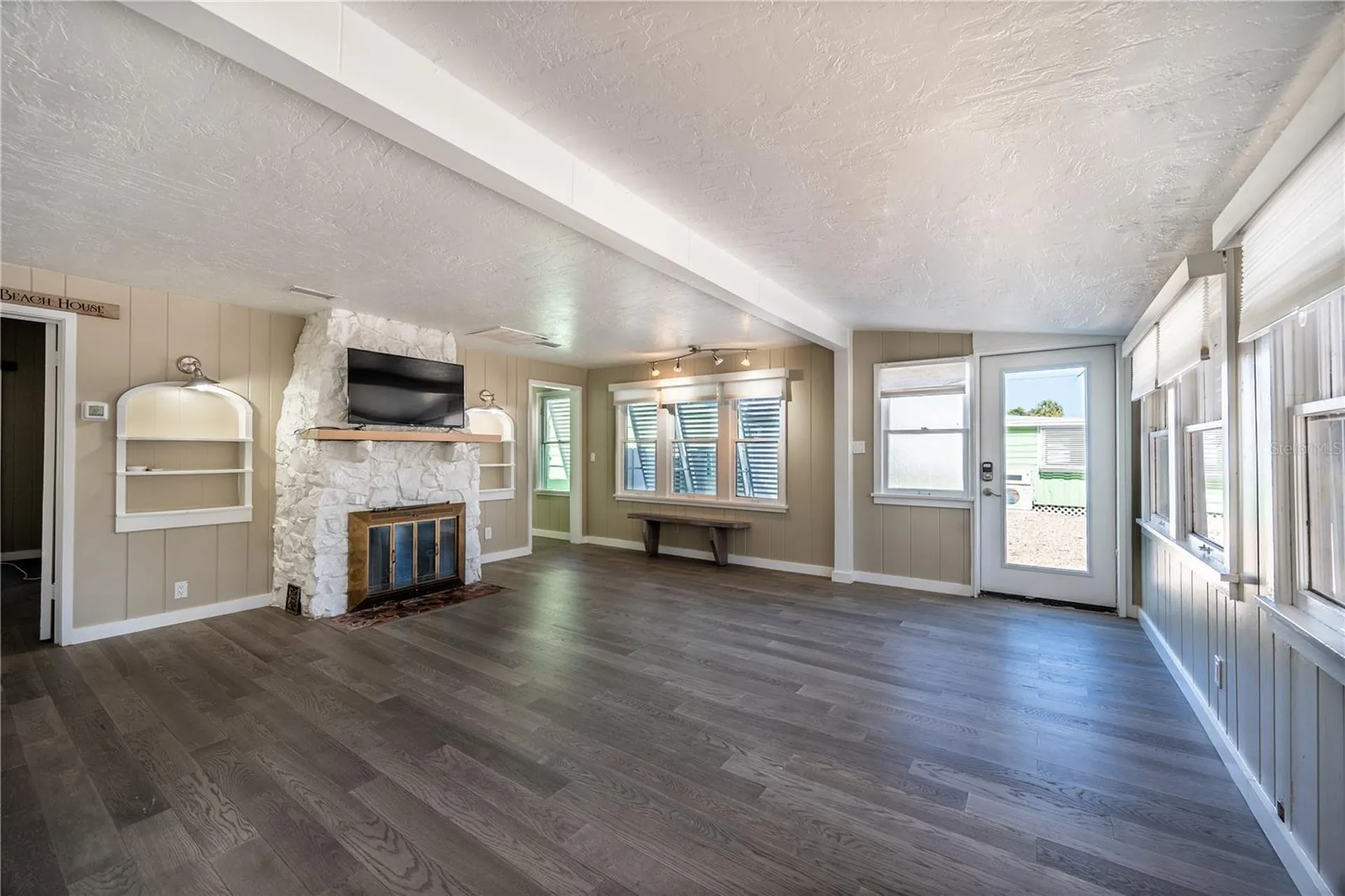 115 124th Avenue W Treasure Island FL 33706