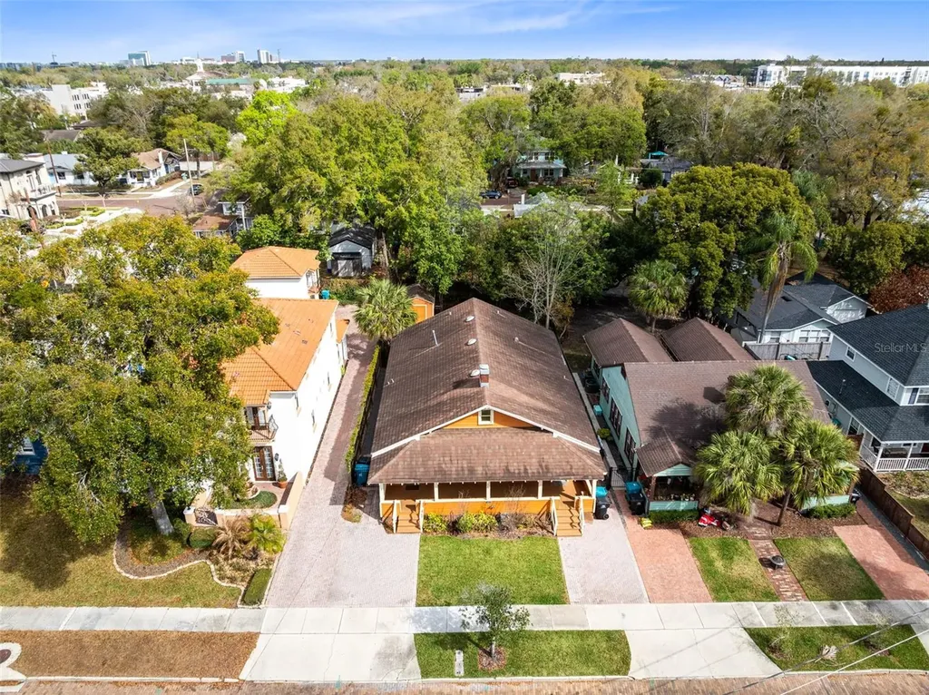 1409 E Amelia Street Orlando FL 32803