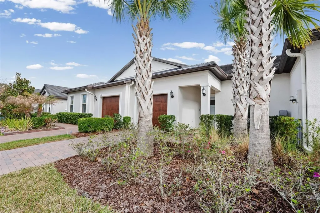 10374 Echo Dock Loop San Antonio FL 33576