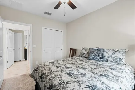 10374 Echo Dock Loop San Antonio FL 33576