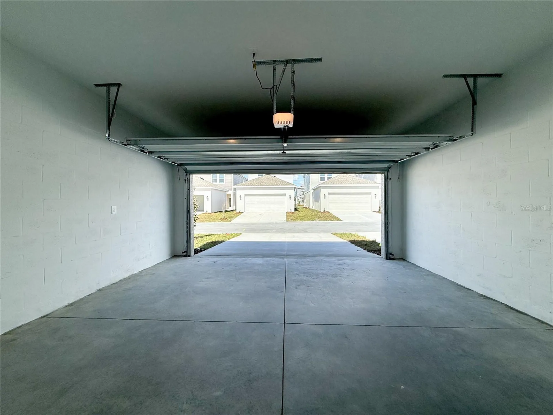 1975 Stake Out Way Apopka FL 32703