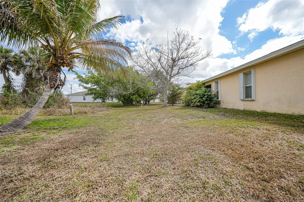 2117 NE 40th Street Cape Coral FL 33909