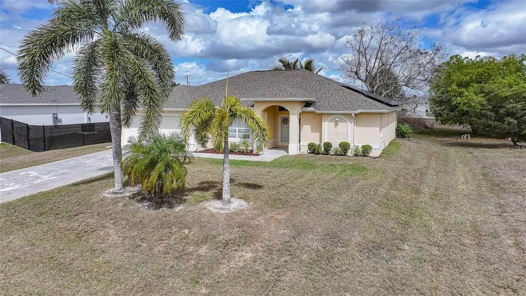2117 NE 40th Street Cape Coral FL 33909