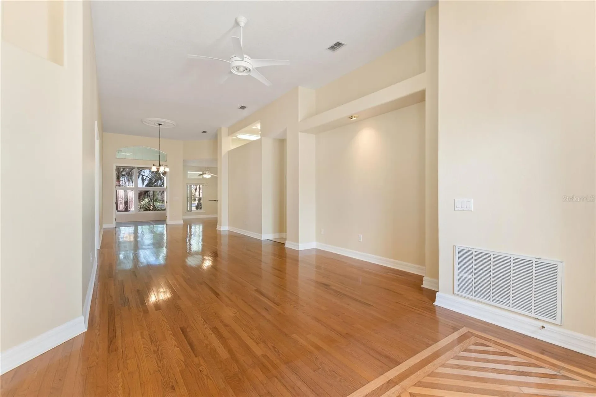 225 Cunningham Drive Davenport FL 33837