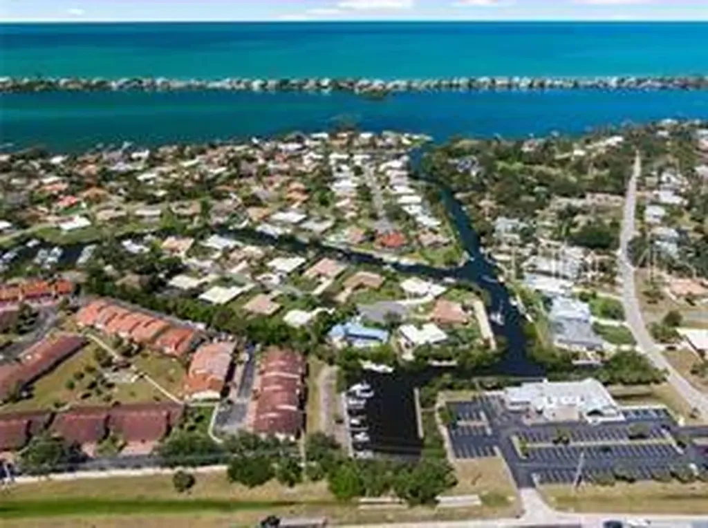 720 Sorrento Inlet Nokomis FL 34275