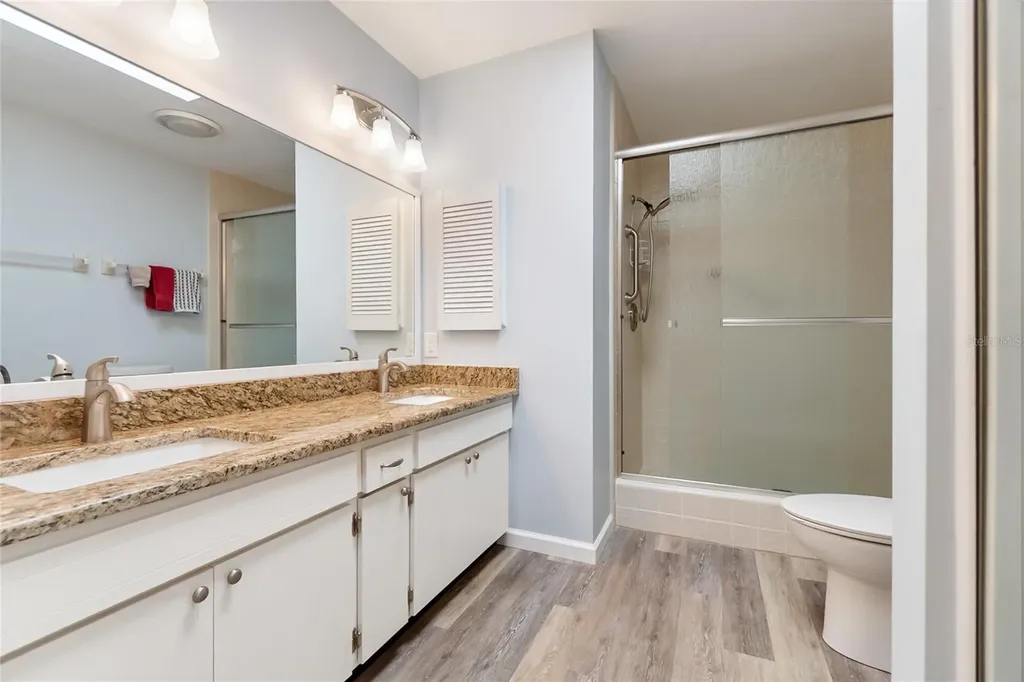 720 Sorrento Inlet Nokomis FL 34275