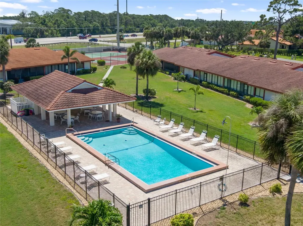 720 Sorrento Inlet Nokomis FL 34275