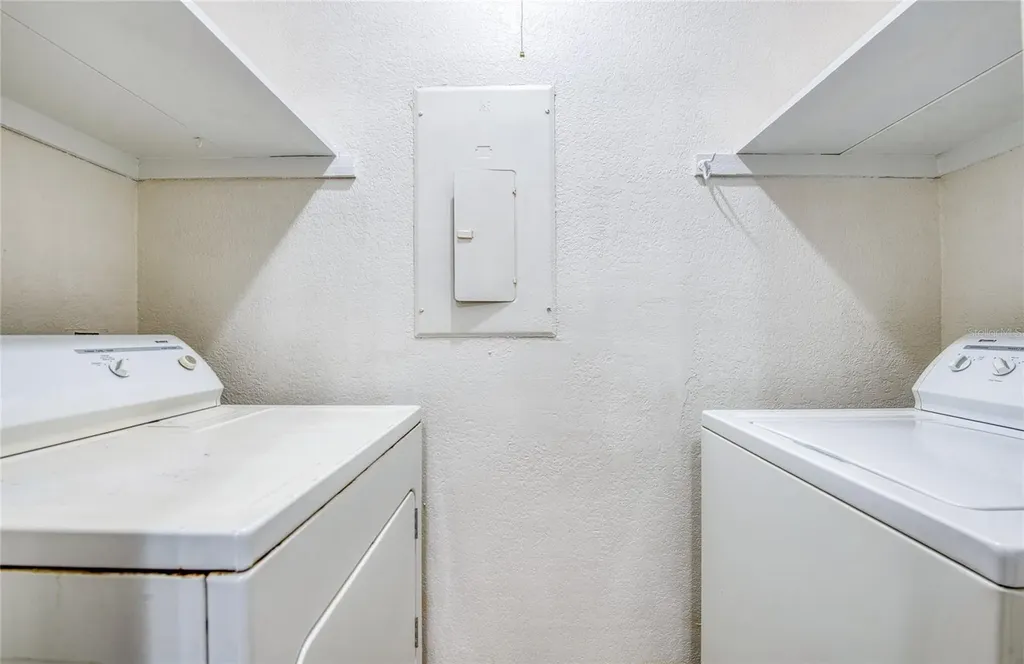 455 Alt 19 S Palm Harbor FL 34683