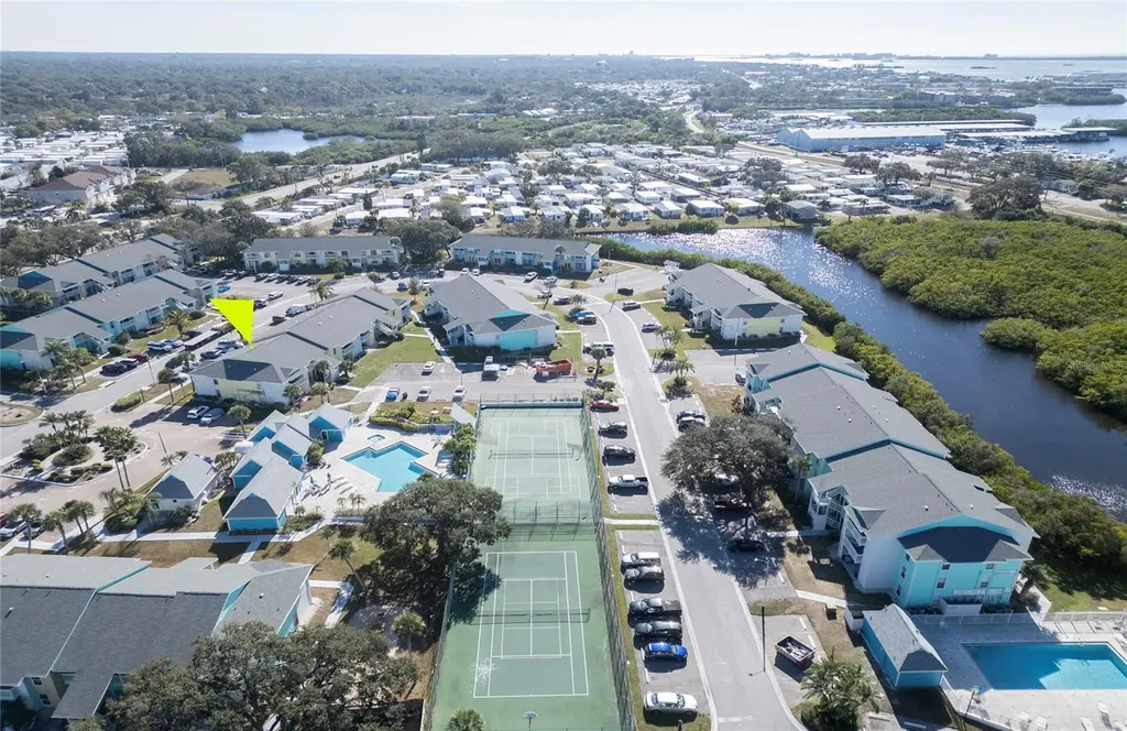 455 Alt 19 S Palm Harbor FL 34683