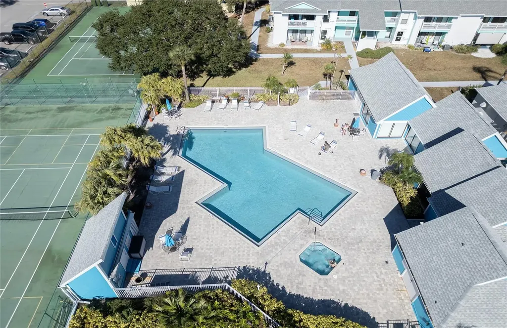 455 Alt 19 S Palm Harbor FL 34683