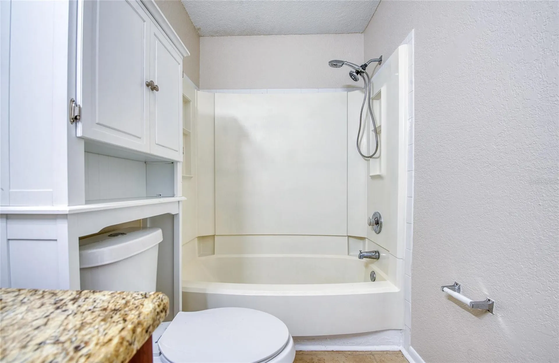 455 Alt 19 S Palm Harbor FL 34683