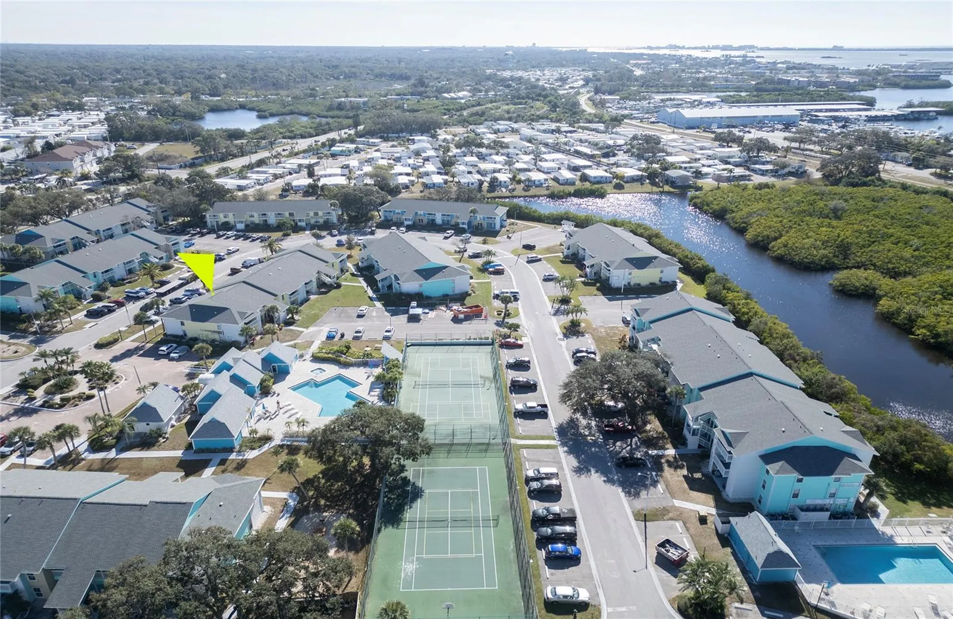455 Alt 19 S Palm Harbor FL 34683