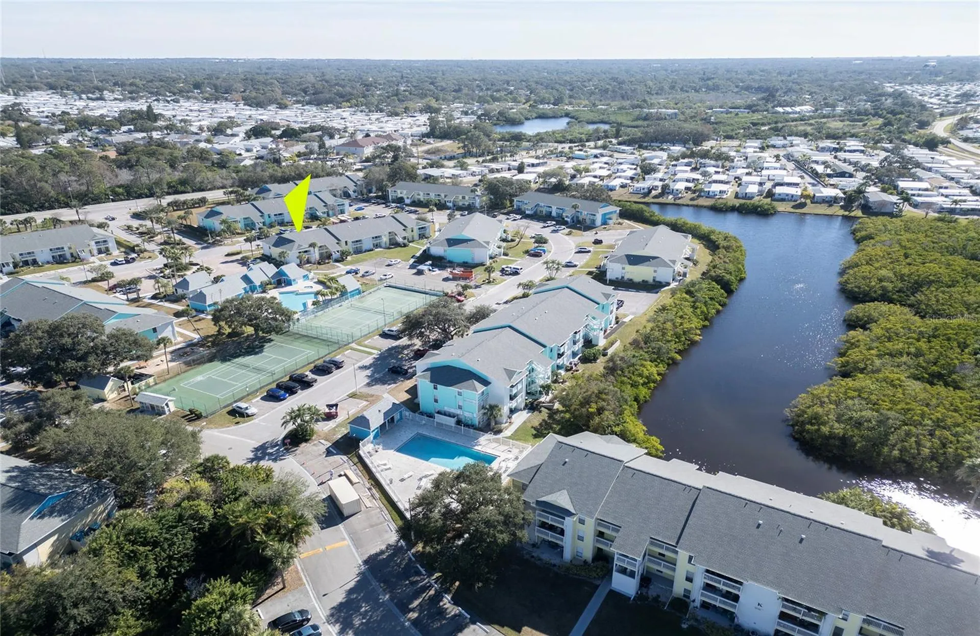 455 Alt 19 S Palm Harbor FL 34683