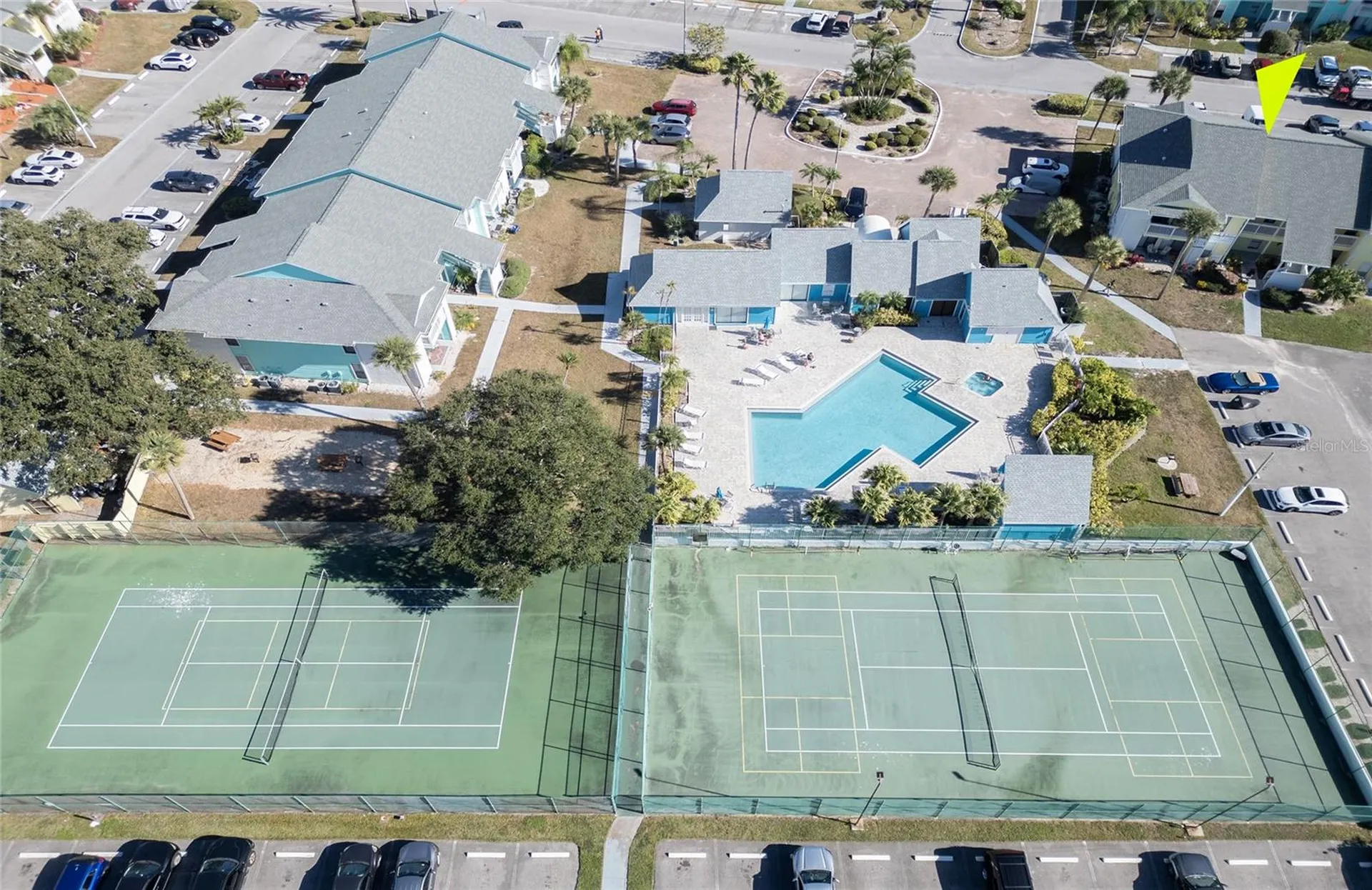 455 Alt 19 S Palm Harbor FL 34683