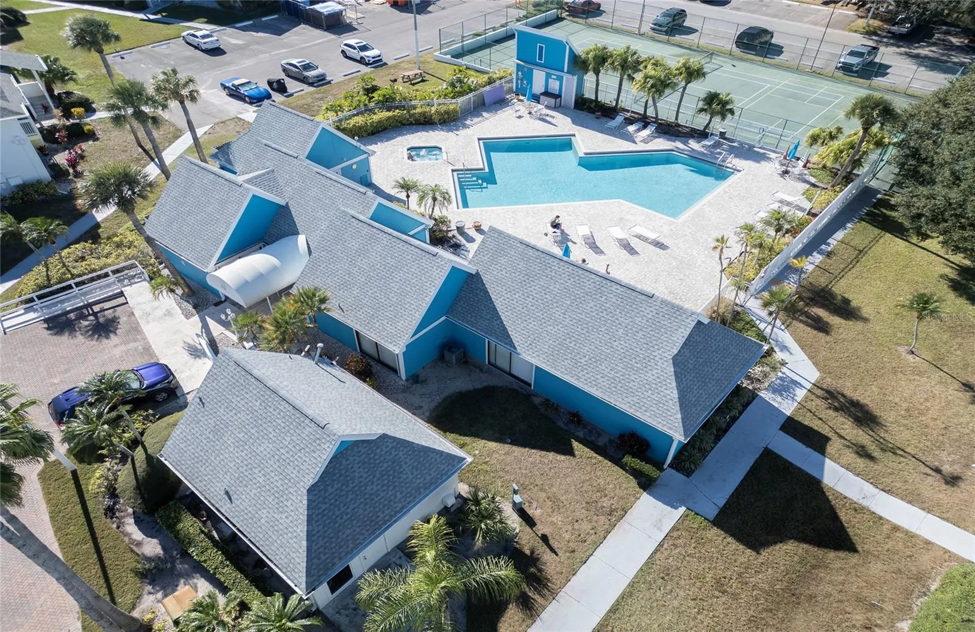 455 Alt 19 S Palm Harbor FL 34683