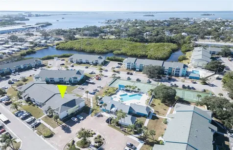 455 Alt 19 S Palm Harbor FL 34683