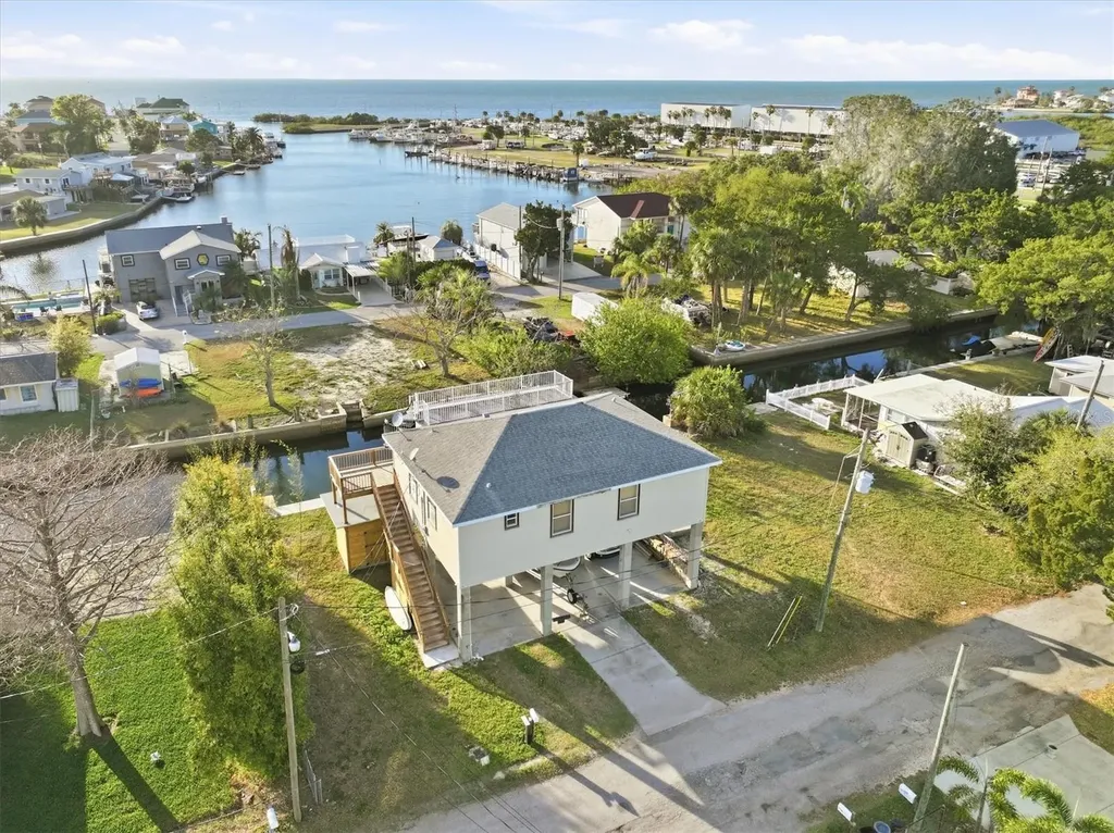 14203 Shiloh Court Hudson FL 34667