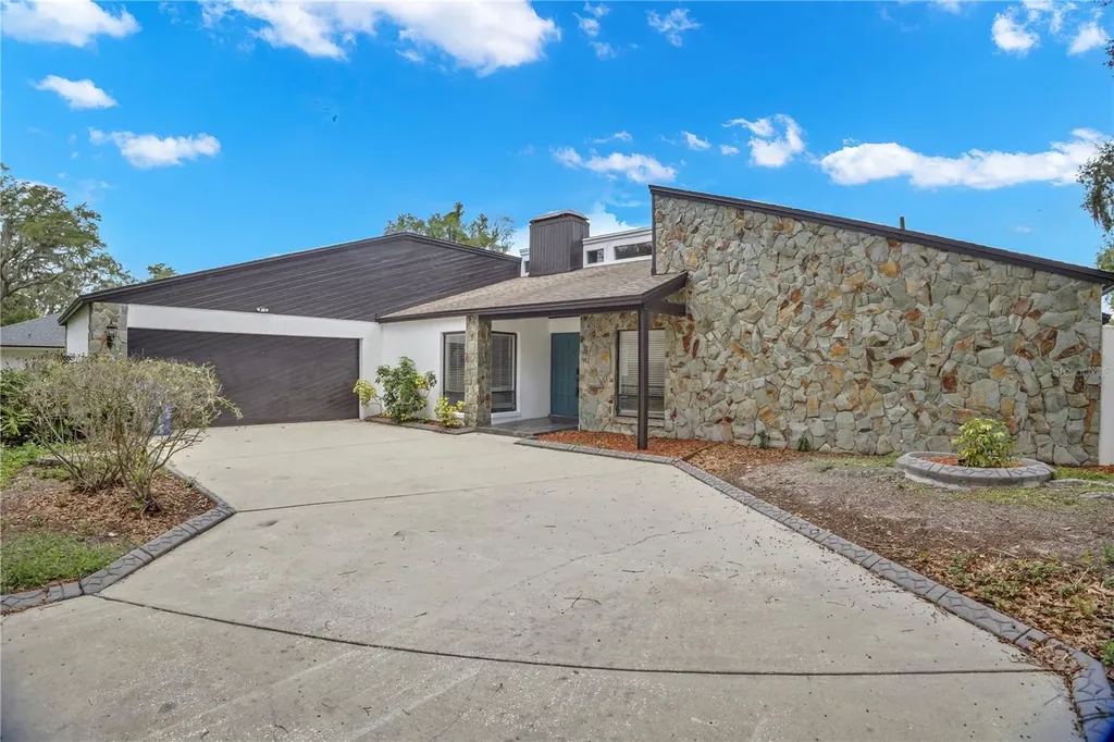 3033 Wister Circle Valrico FL 33596