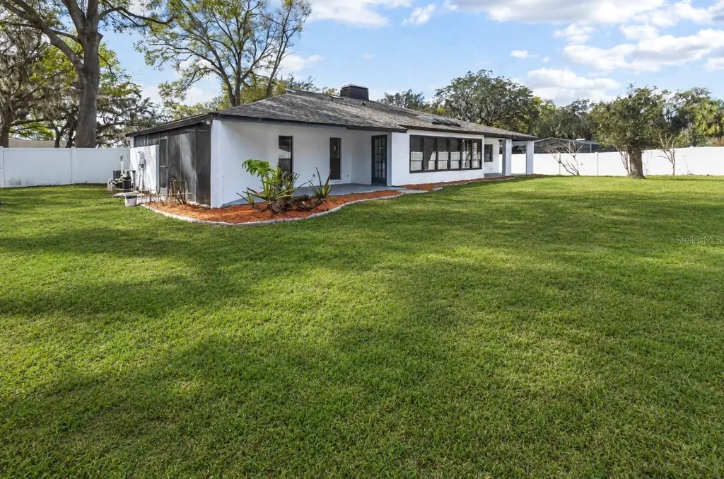 3033 Wister Circle Valrico FL 33596
