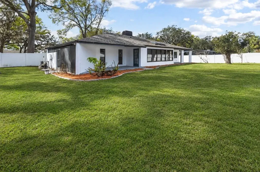 3033 Wister Circle Valrico FL 33596