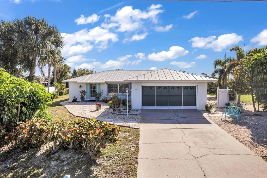 137 Bedford Drive NE Port Charlotte FL 33952
