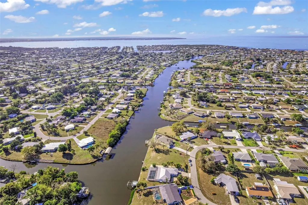 137 Bedford Drive NE Port Charlotte FL 33952
