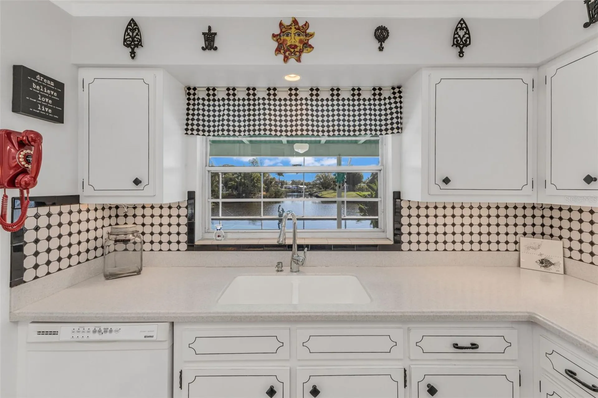 137 Bedford Drive NE Port Charlotte FL 33952